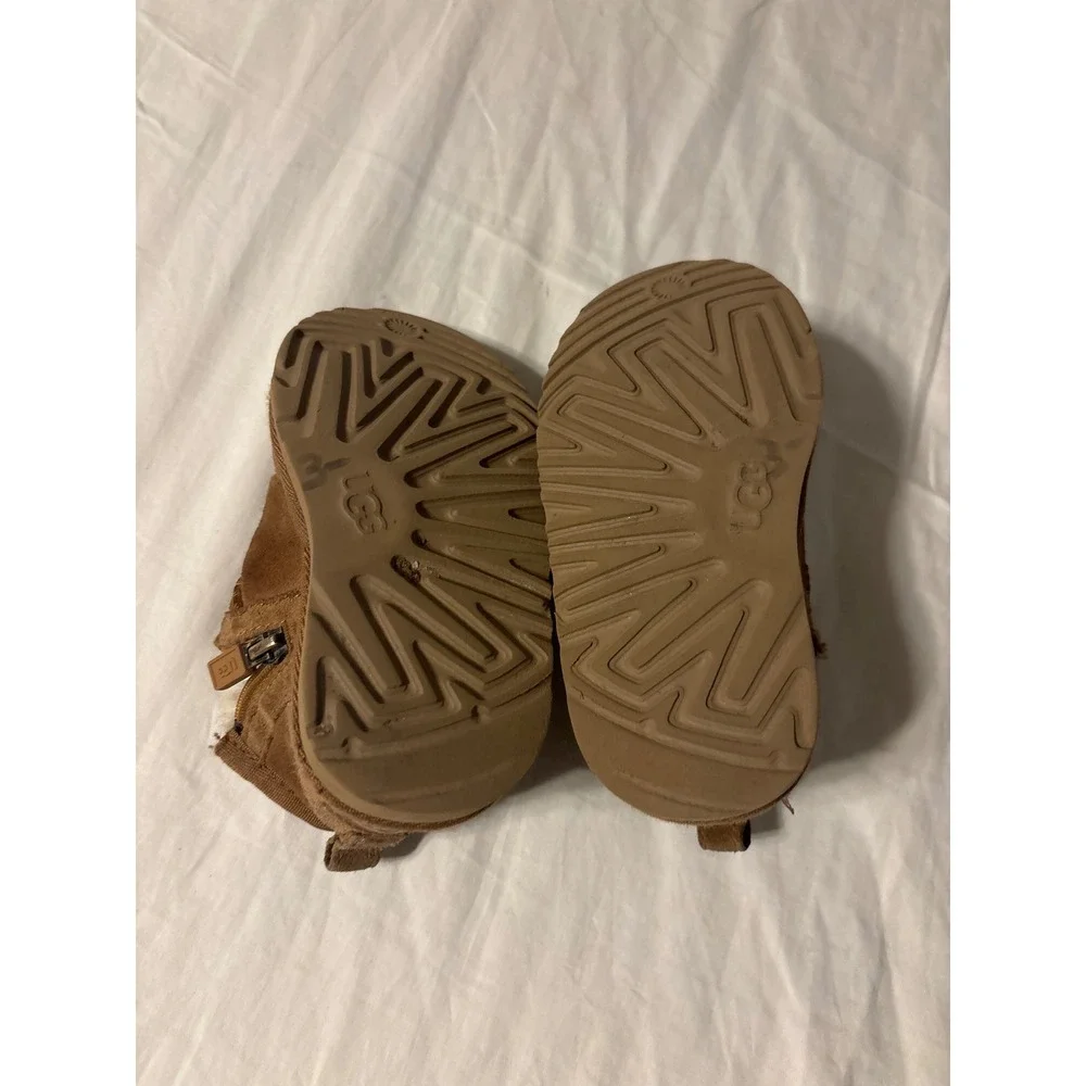UGG Classic Ultra Mini Boot Toddler 8 Chestnut Good Suede Shearling 1130750T